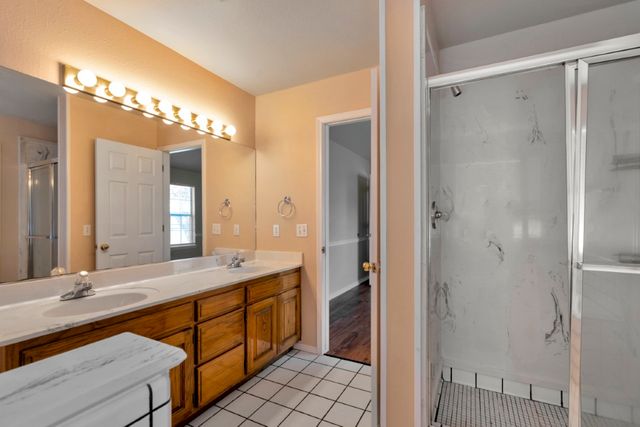 409 N 39th Place, Rogers, AR 72756