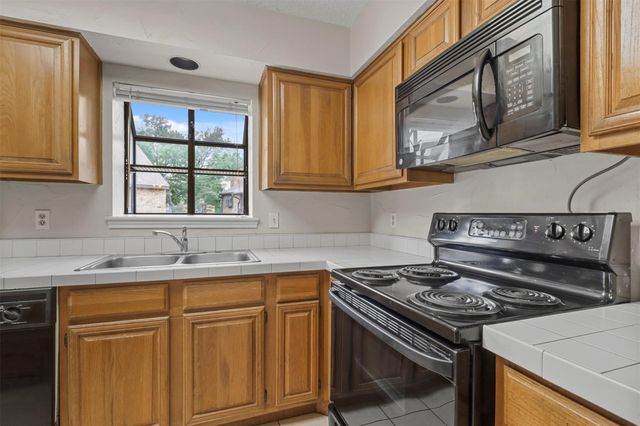 15221 Berry Trail 108, Dallas, TX 75248