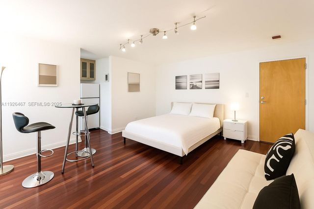 420 15th St 106, Miami Beach, FL 33139