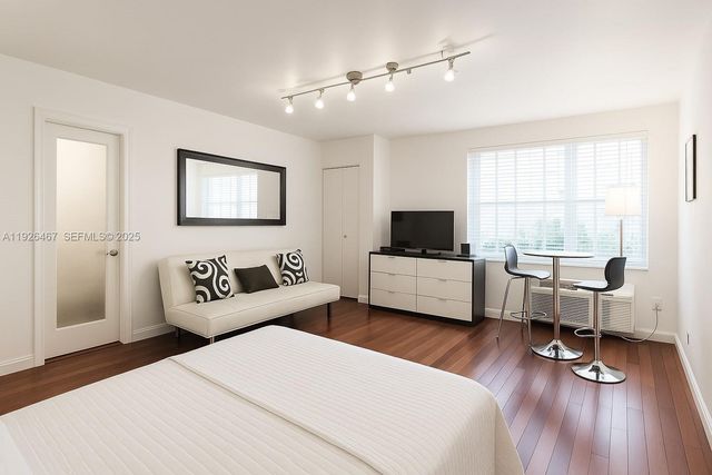 420 15th St 106, Miami Beach, FL 33139