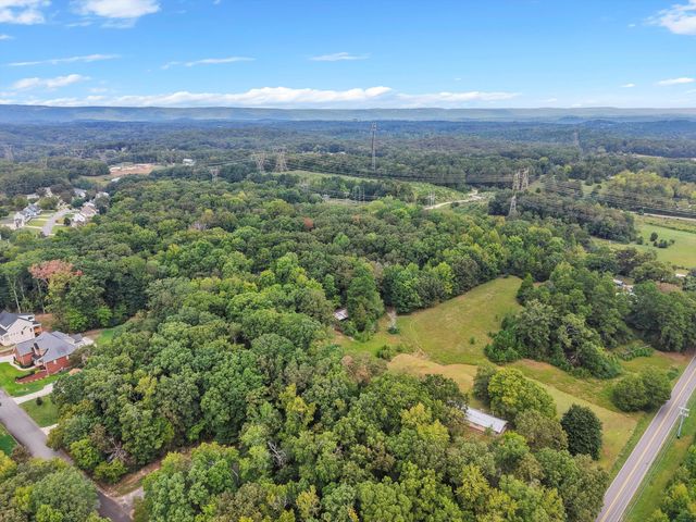 10105 Hixson Pike, Soddy Daisy, TN 37379