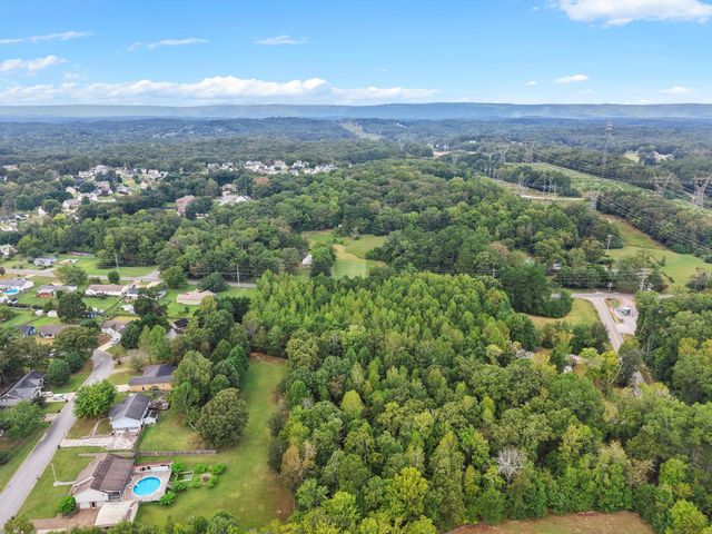10105 Hixson Pike, Soddy Daisy, TN 37379