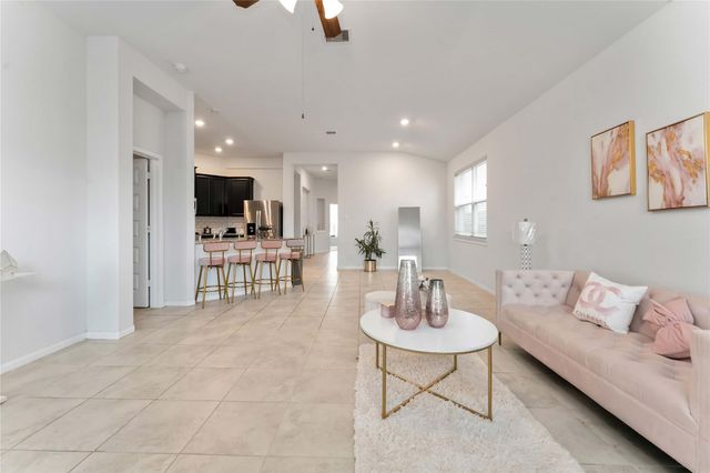 2425 Temple Crag Drive, Rosharon, TX 77583