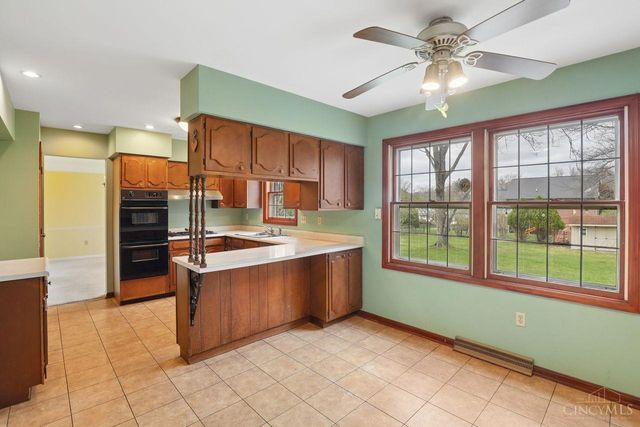 10215 Pendery Drive, Montgomery, OH 45242