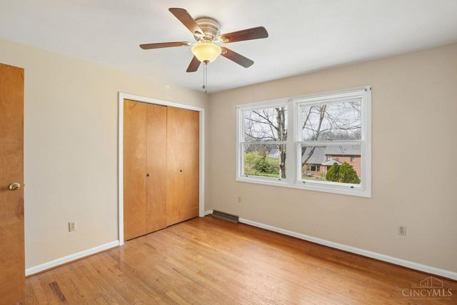 10215 Pendery Drive, Montgomery, OH 45242