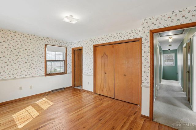 10215 Pendery Drive, Montgomery, OH 45242