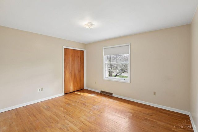 10215 Pendery Drive, Montgomery, OH 45242