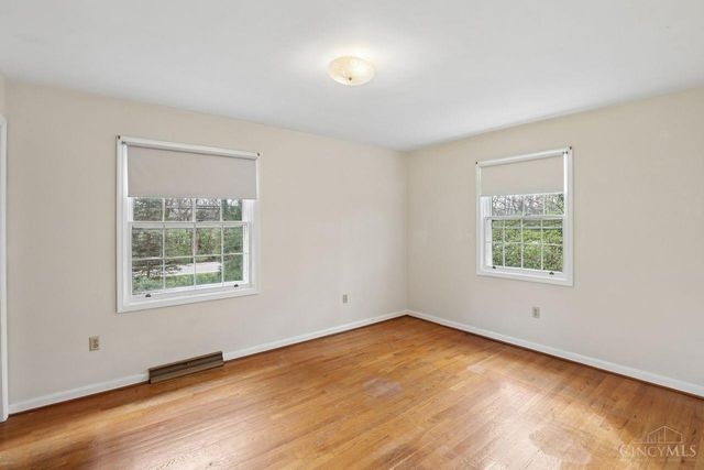 10215 Pendery Drive, Montgomery, OH 45242