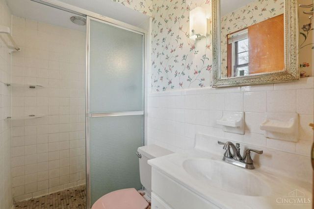 10215 Pendery Drive, Montgomery, OH 45242