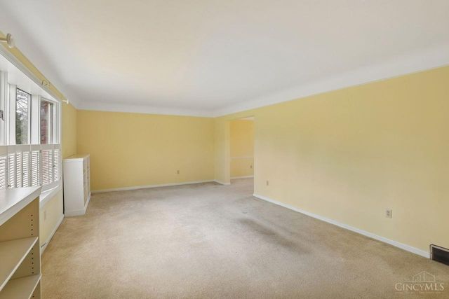 10215 Pendery Drive, Montgomery, OH 45242