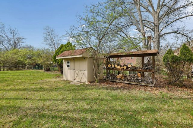 10215 Pendery Drive, Montgomery, OH 45242