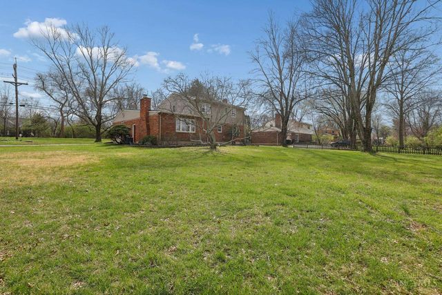 10215 Pendery Drive, Montgomery, OH 45242