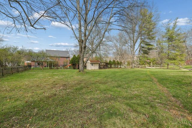 10215 Pendery Drive, Montgomery, OH 45242