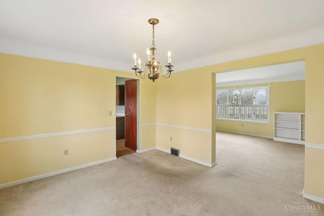 10215 Pendery Drive, Montgomery, OH 45242