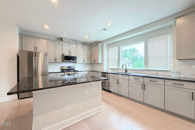 829 Amley Place, Apex, NC 27523
