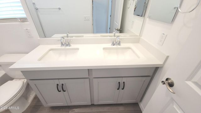 14818 W GRAY FOX Trail, Surprise, AZ 85387