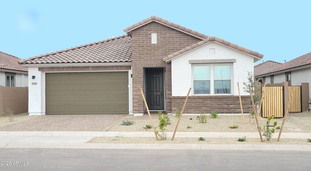 14818 W GRAY FOX Trail, Surprise, AZ 85387