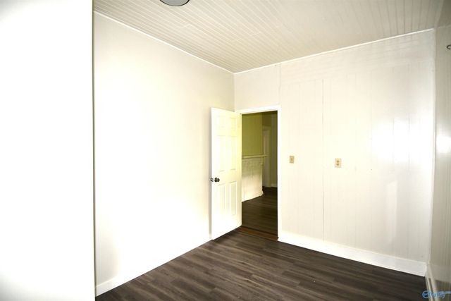 27 W Wilkinson Avenue, Gadsden, AL 35904