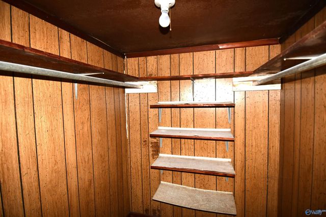 27 W Wilkinson Avenue, Gadsden, AL 35904