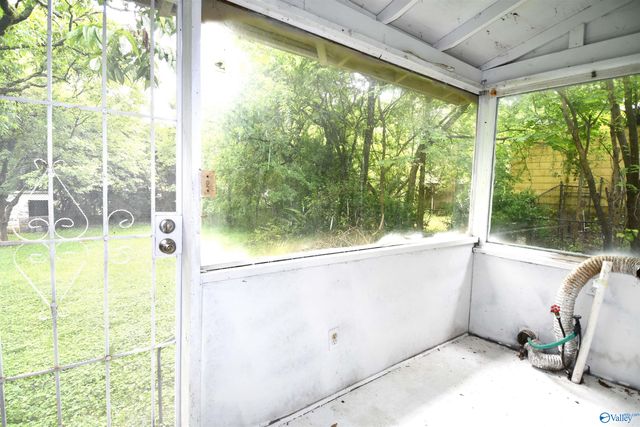 27 W Wilkinson Avenue, Gadsden, AL 35904