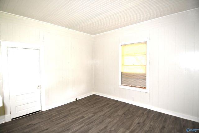 27 W Wilkinson Avenue, Gadsden, AL 35904