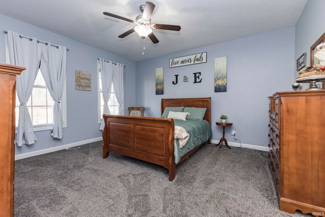 413 S Bridgewater Lane, Muncie, IN 47304