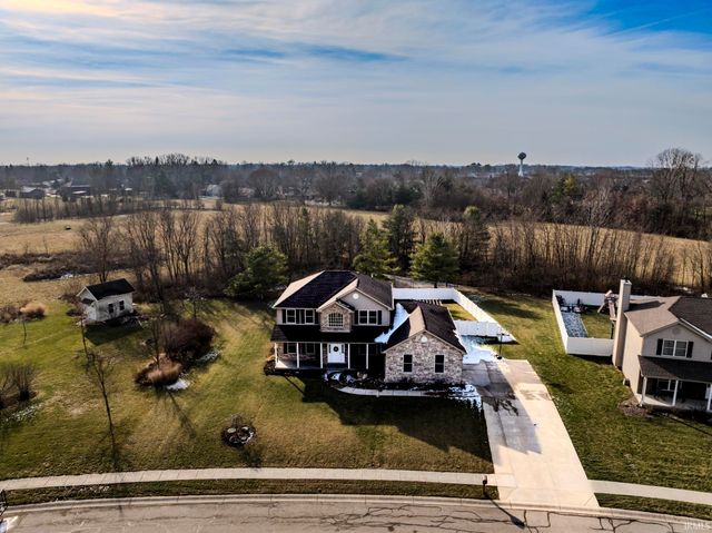 413 S Bridgewater Lane, Muncie, IN 47304