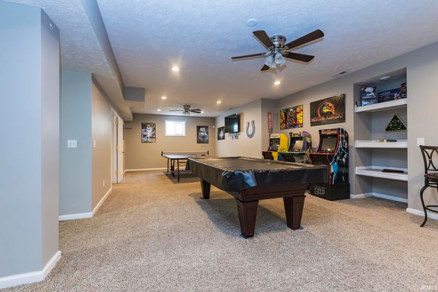 413 S Bridgewater Lane, Muncie, IN 47304