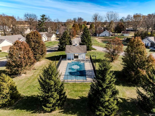 413 S Bridgewater Lane, Muncie, IN 47304