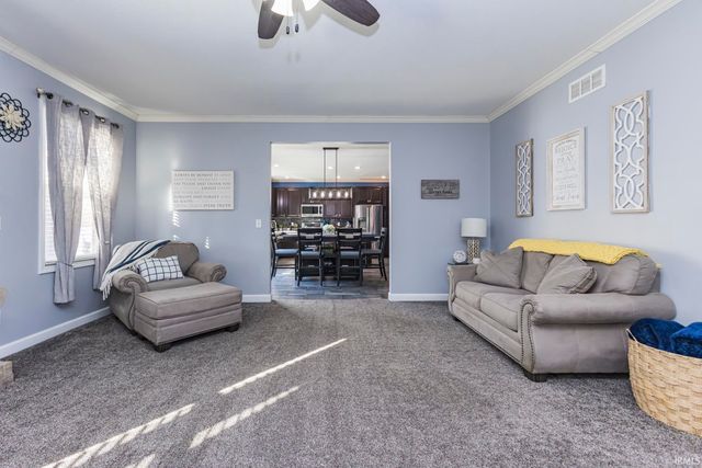 413 S Bridgewater Lane, Muncie, IN 47304