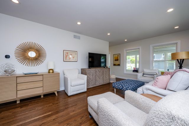 1804 S State Street, St. Joseph, MI 49085