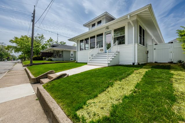 1804 S State Street, St. Joseph, MI 49085