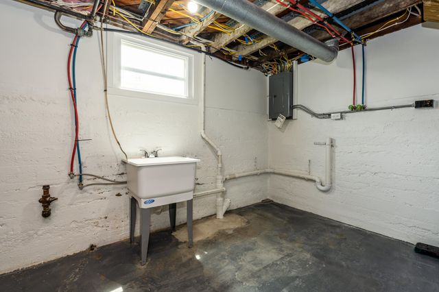 1804 S State Street, St. Joseph, MI 49085