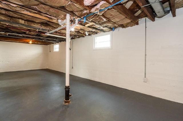 1804 S State Street, St. Joseph, MI 49085