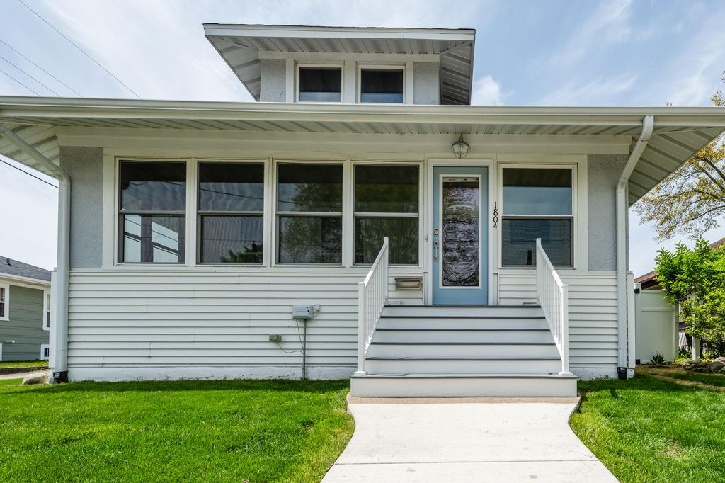 1804 S State Street, St. Joseph, MI 49085