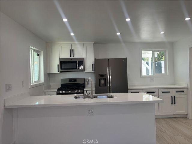 8639 Bothwell, Northridge, CA 91324
