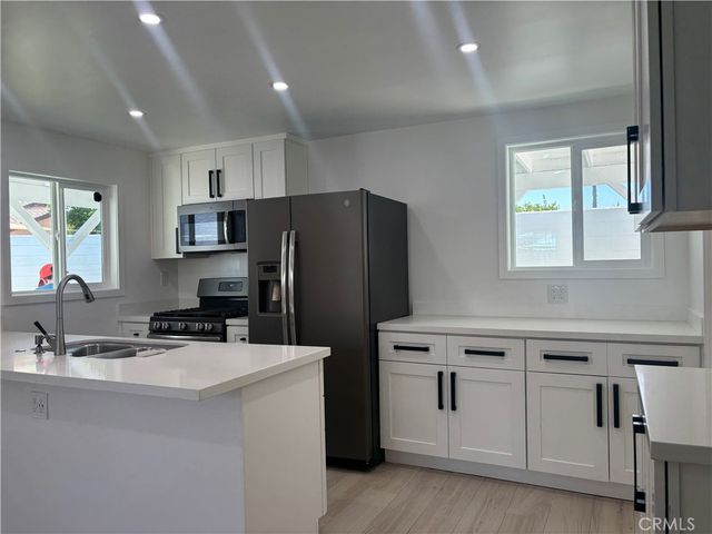 8639 Bothwell, Northridge, CA 91324