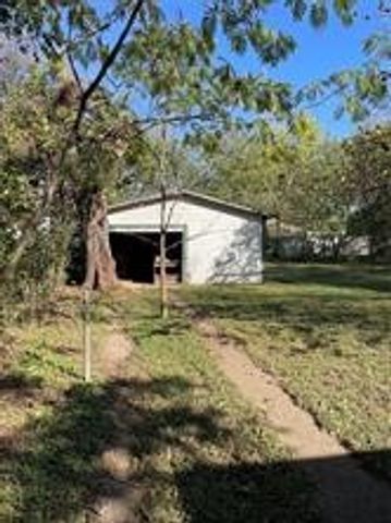 8361 Transit Street, Dallas, TX 75217