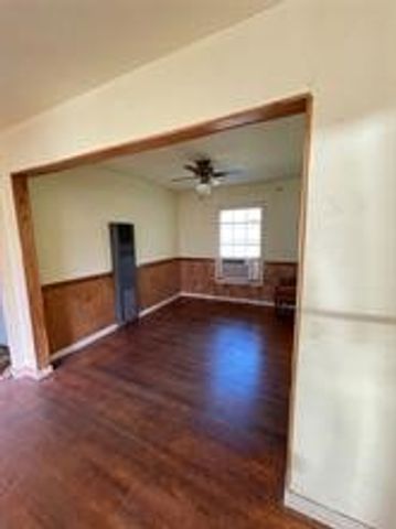 8361 Transit Street, Dallas, TX 75217