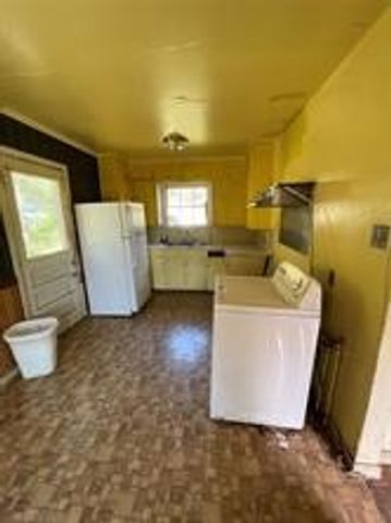 8361 Transit Street, Dallas, TX 75217