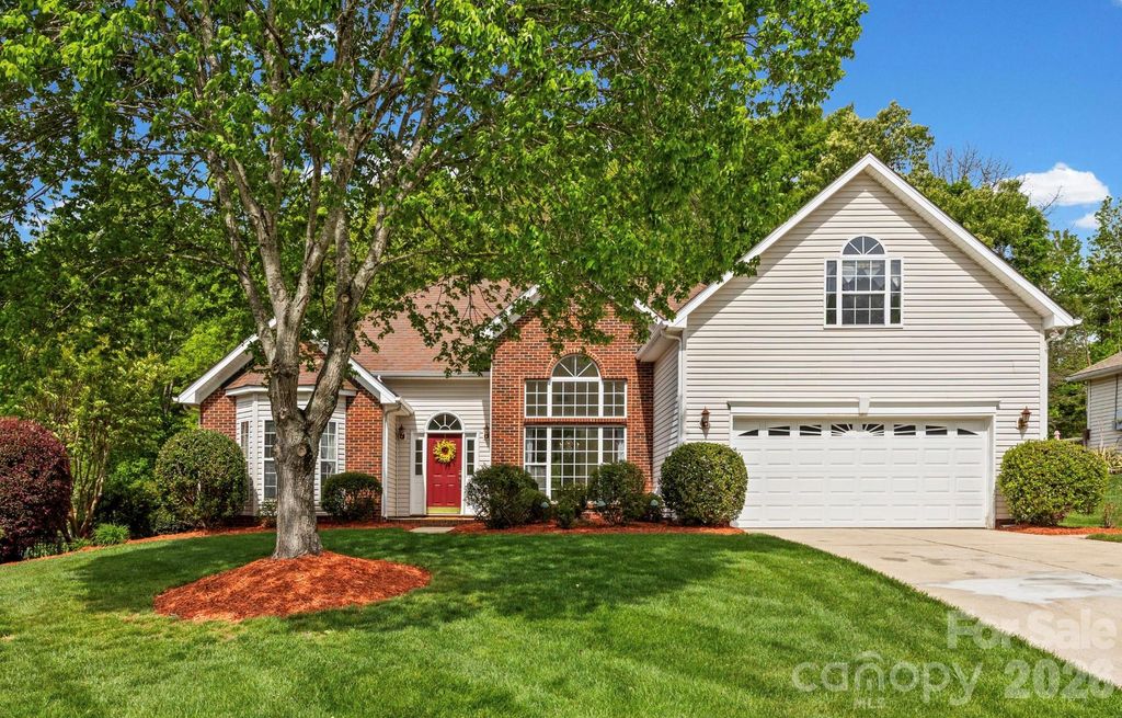 127 Nims Spring Drive, Fort Mill, SC 29715