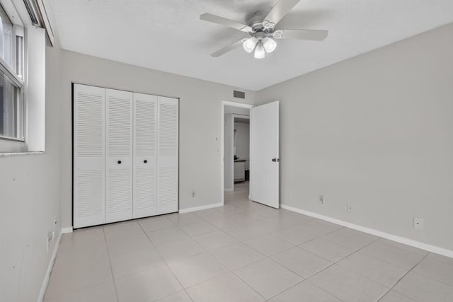 40 Burgundy A, Delray Beach, FL 33484