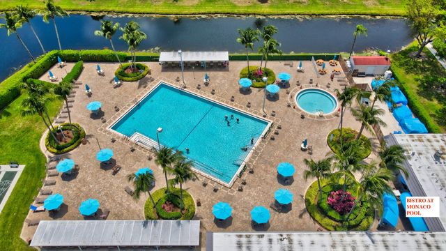 40 Burgundy A, Delray Beach, FL 33484