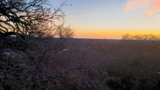 8764 Bluff Ln, Fair Oaks, CA 95628