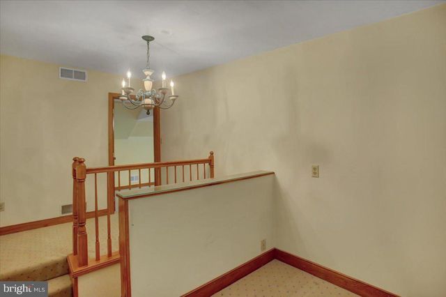312 ROXBURY RD, Shippensburg, PA 17257