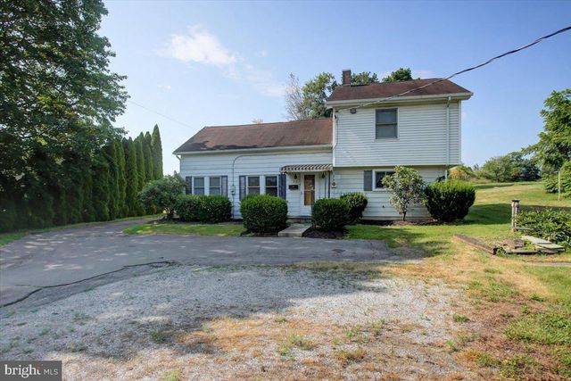 312 ROXBURY RD, Shippensburg, PA 17257