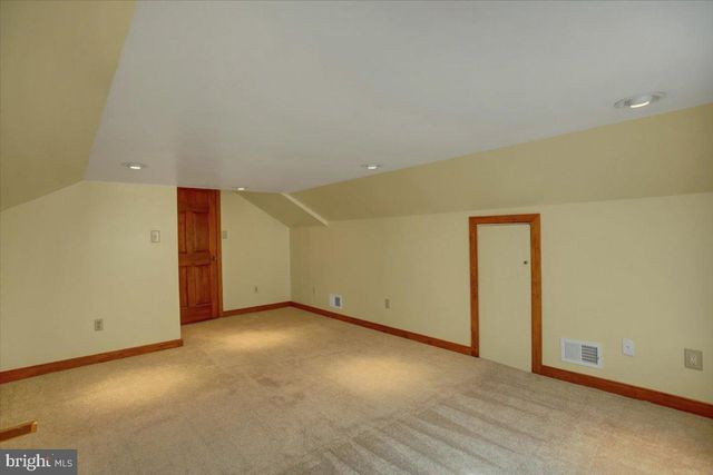 312 ROXBURY RD, Shippensburg, PA 17257