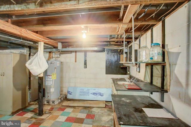 312 ROXBURY RD, Shippensburg, PA 17257