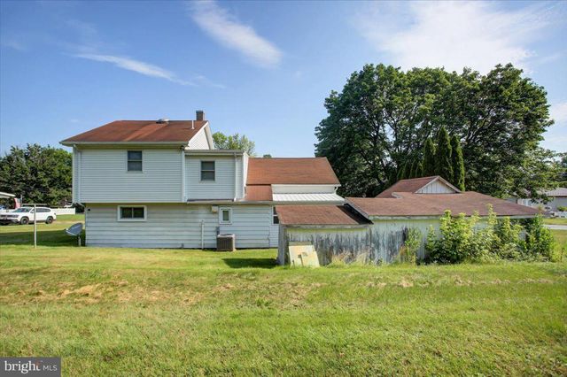 312 ROXBURY RD, Shippensburg, PA 17257
