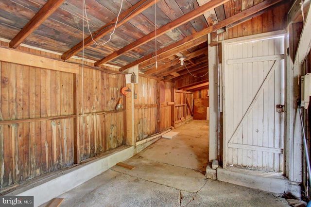 312 ROXBURY RD, Shippensburg, PA 17257
